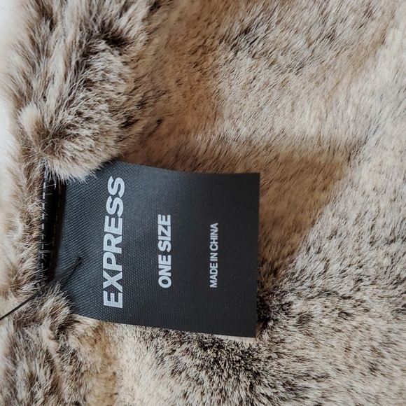 Express brown and black faux fur scarf - Picture 6 of 7